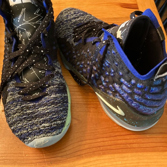 Nike Black Multi basketball shoe.  Size 6.5 Youth - Picture 4 of 9